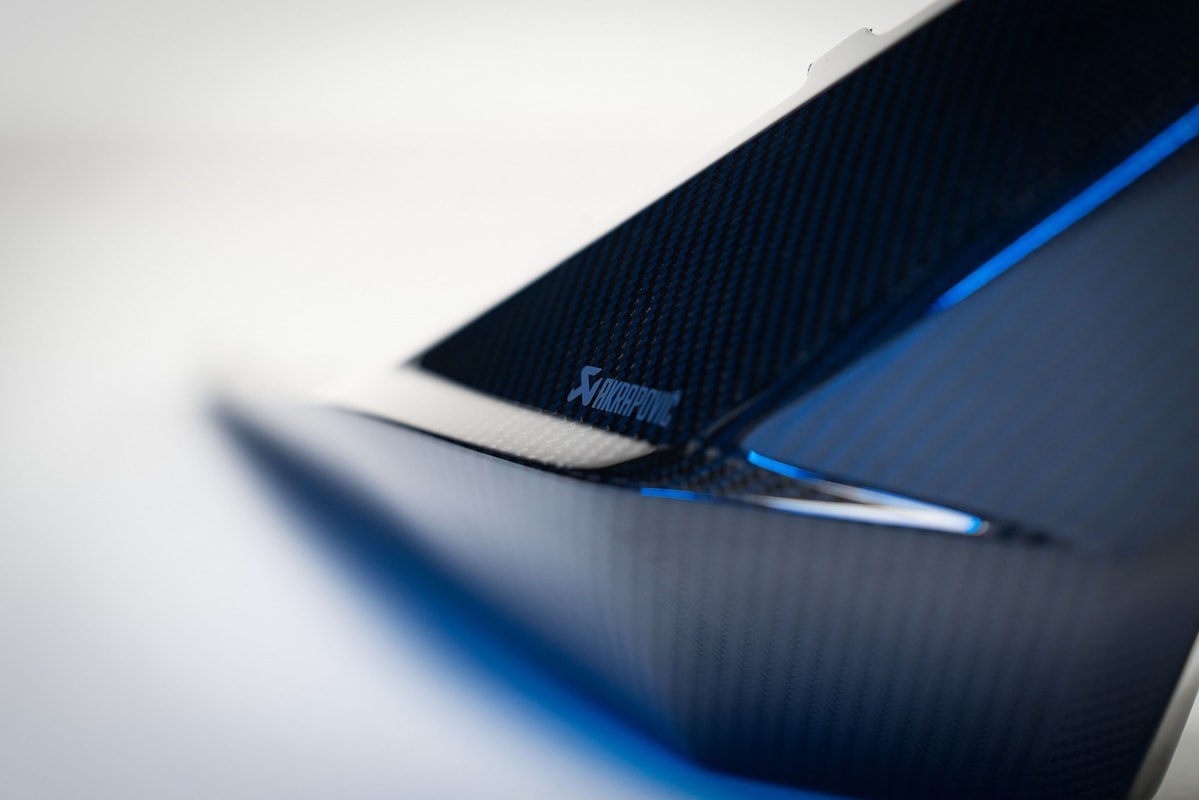 AKRAPOVIC | BMW G90/G99 Rear Carbon Diffuser