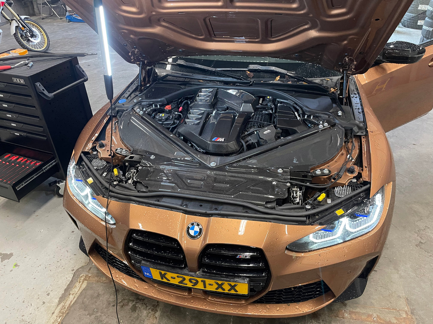 Carbon Engine cover S58