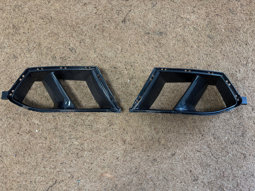 EVOLUTION M – BMW G8x M3/M4 (Competition) Carbon front bumper ducts (Gloss or Matte) sold by AutoTopNL