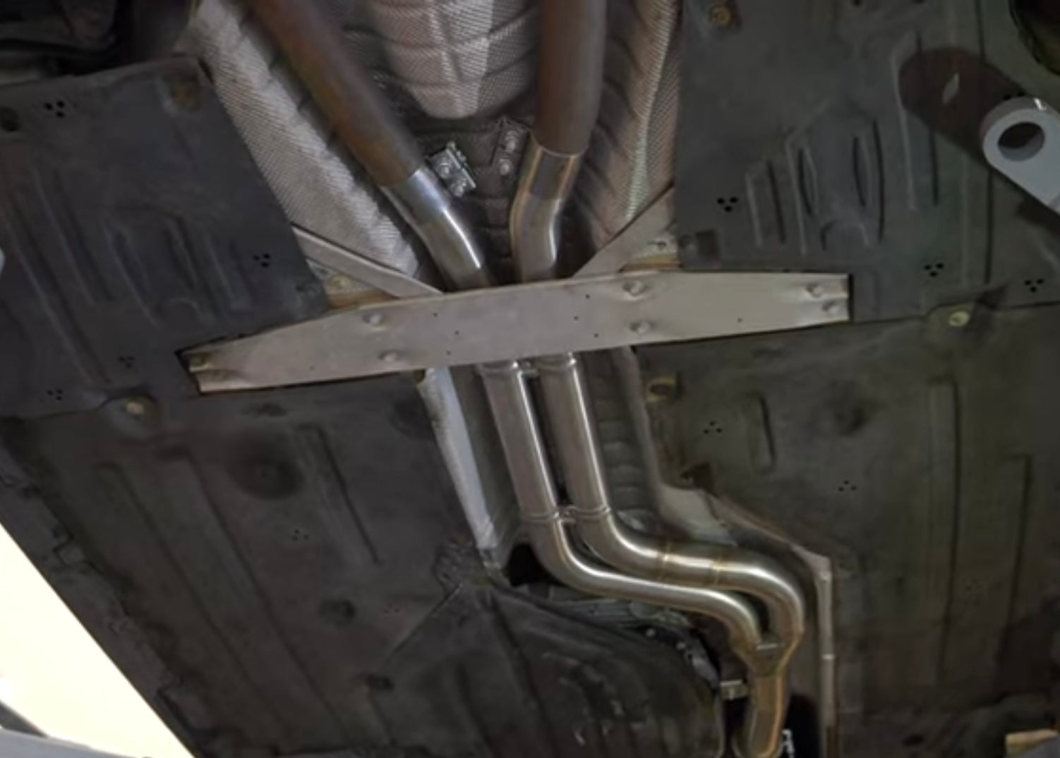 AKRAPOVIC | Toyota Supra A90 Midpipe OPF Delete – AutoTopNL